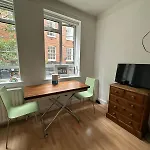 Cosy Covent Garden Central Apartment