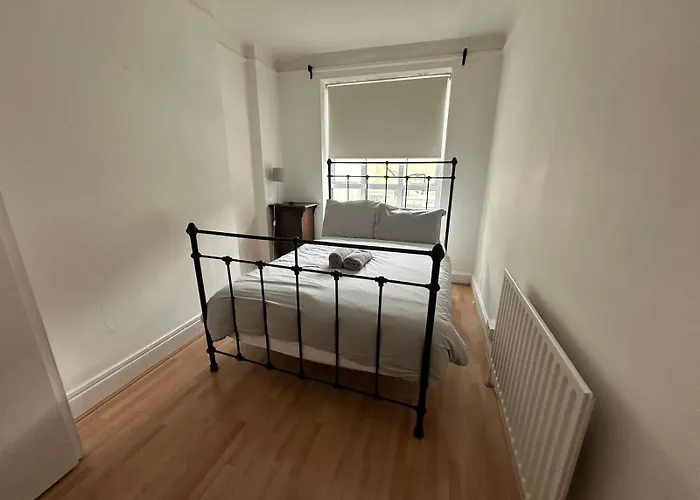 Cosy Covent Garden Central Apartment